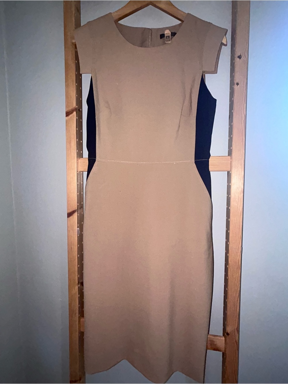 J. Crew Sheath Dress in Caramel with waist Flattering Navy Side Panels Size 2